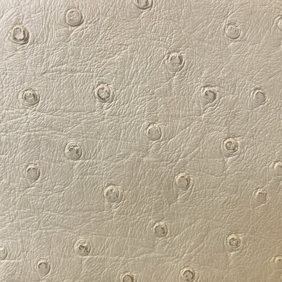 MICHE Classic Shell. Measures 18”x11.5. Fits Classic Base 5.75”x6.5”x11.75”. - Picture 3 of 4